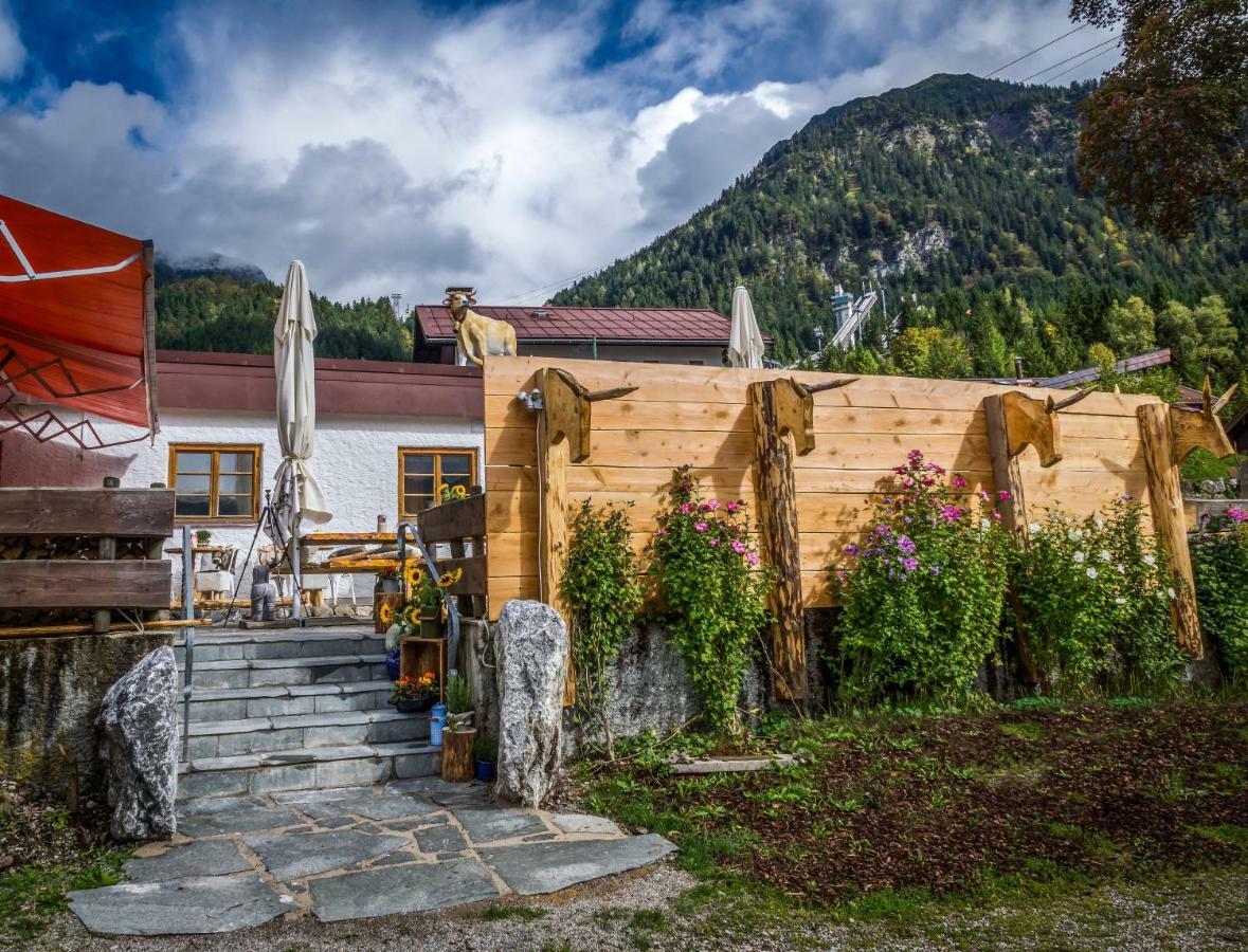 Hotel Zur Gluecklichen Kuh Oberstdorf Esterno foto
